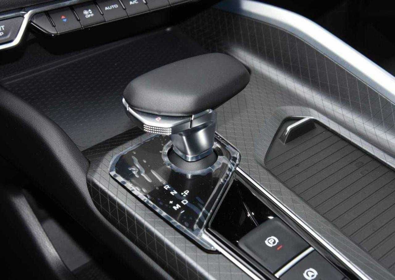 Geely Xingrui naxt va nasiya savdo yillik 10%