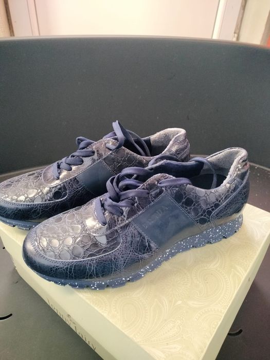 Vând Sneakers PRADA