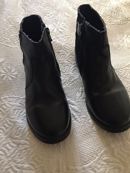 Черни детски боти “Колев и Колев”