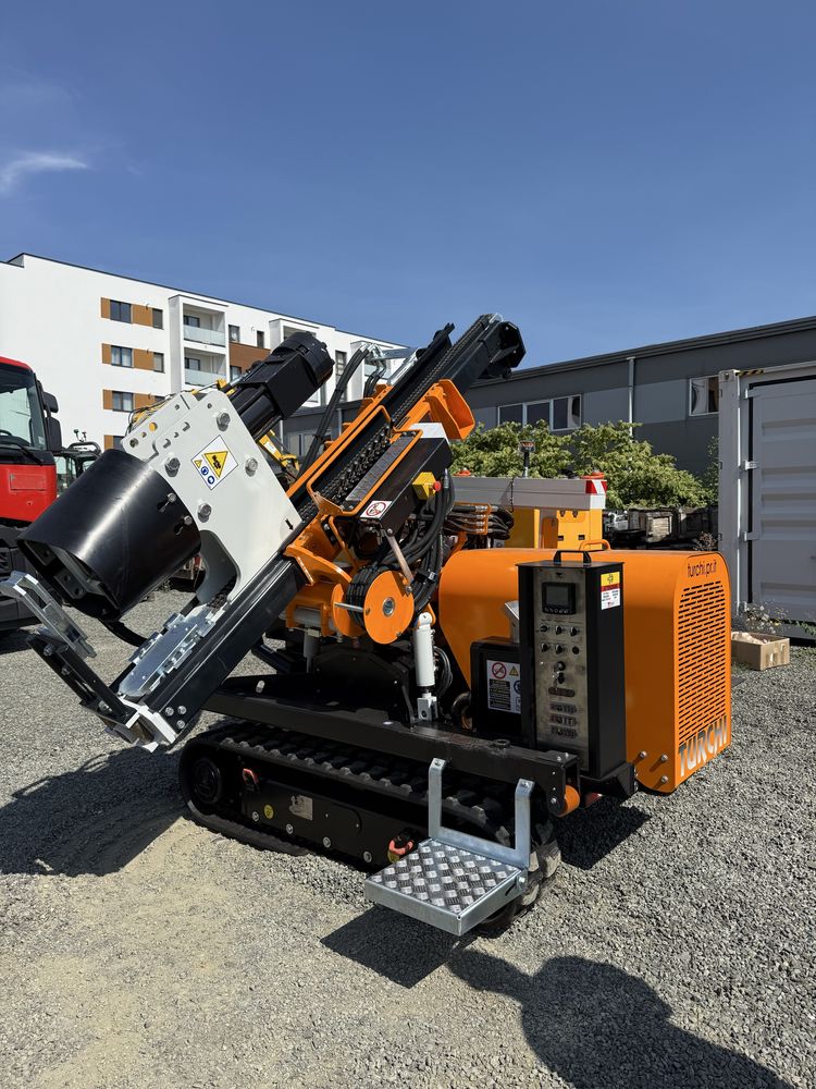 Utilaj de forat Turchi300f an 2025  garantie nou motor doosan  stage 5