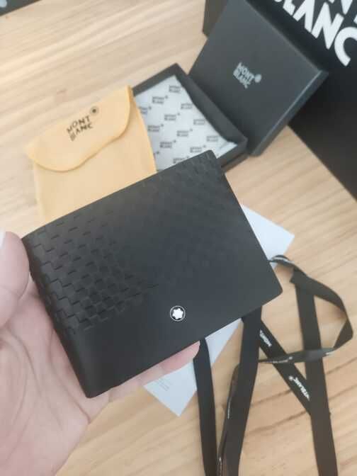 In stoc Portofel pentru bărbați piele Mont Blanc 28-09