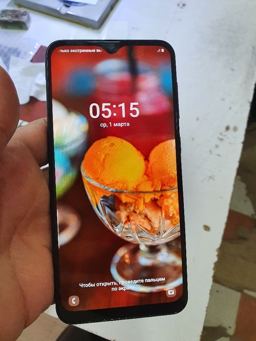 Samsung A50 сотилади