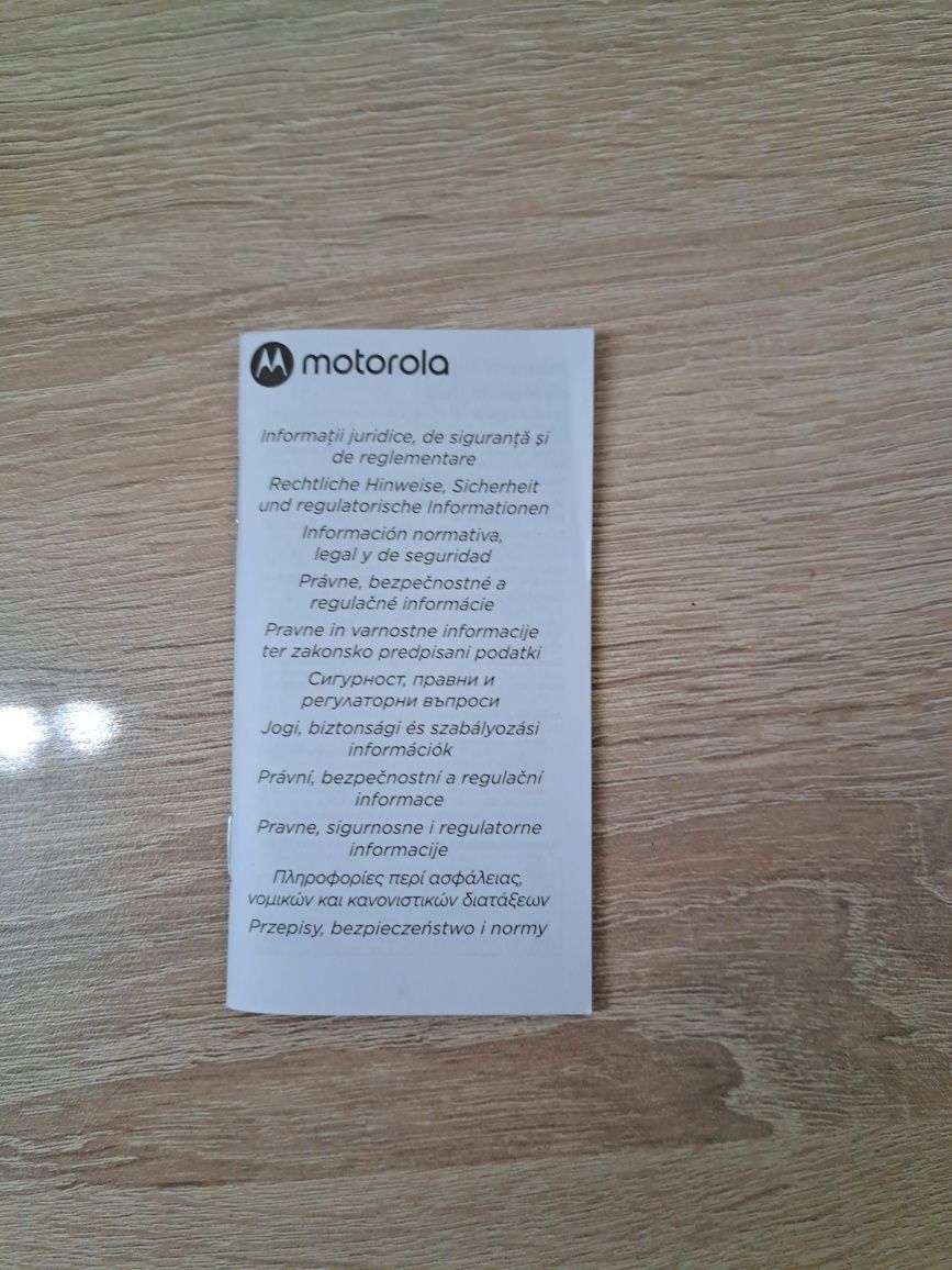 Моторола moto e20