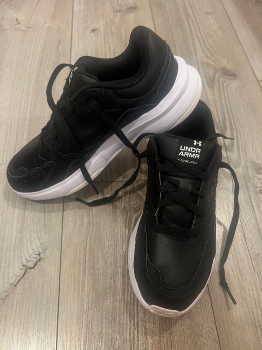 Оригинални мъжки обувки Under Armour – отлично състояние