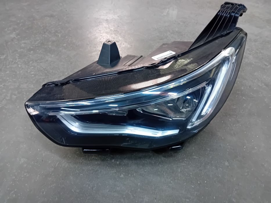 Far stanga halogen Opel Grandland