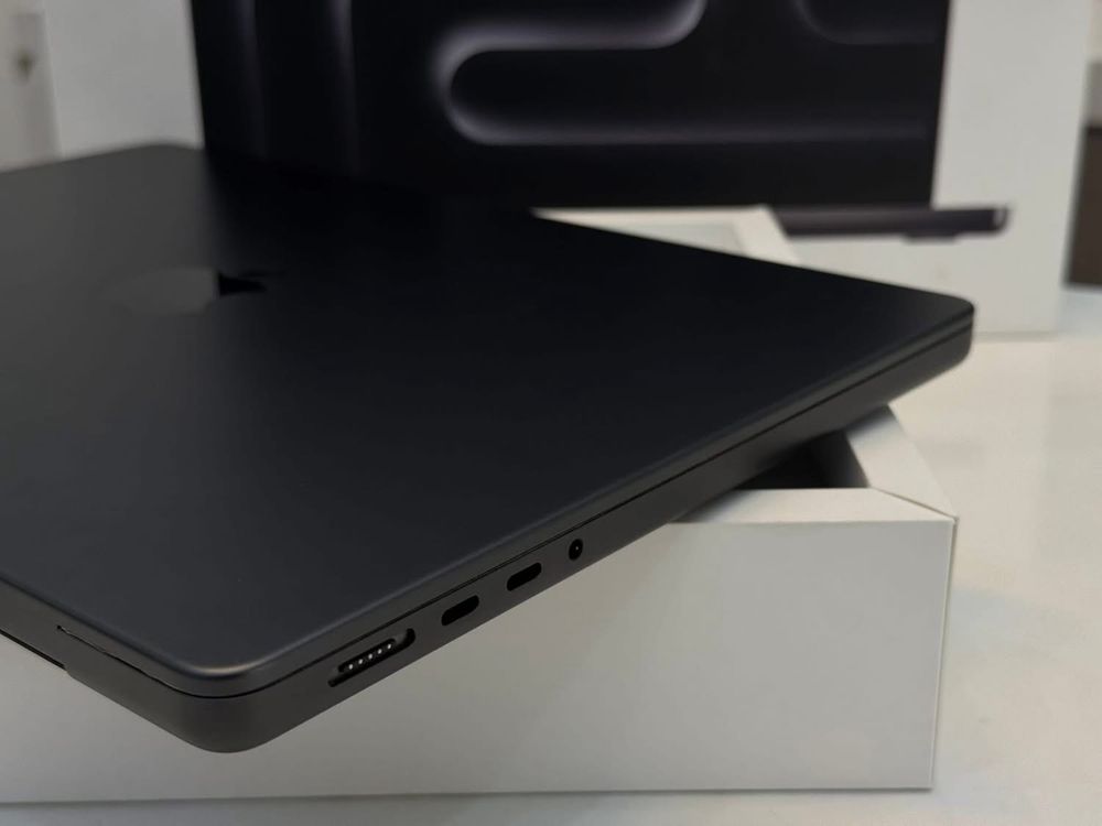 MacBook Pro M4chip 16/512Gb 14inch 7cycle