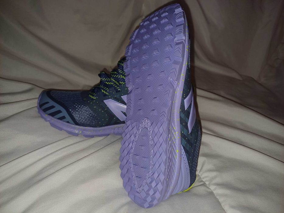 New Balance детски маратонки