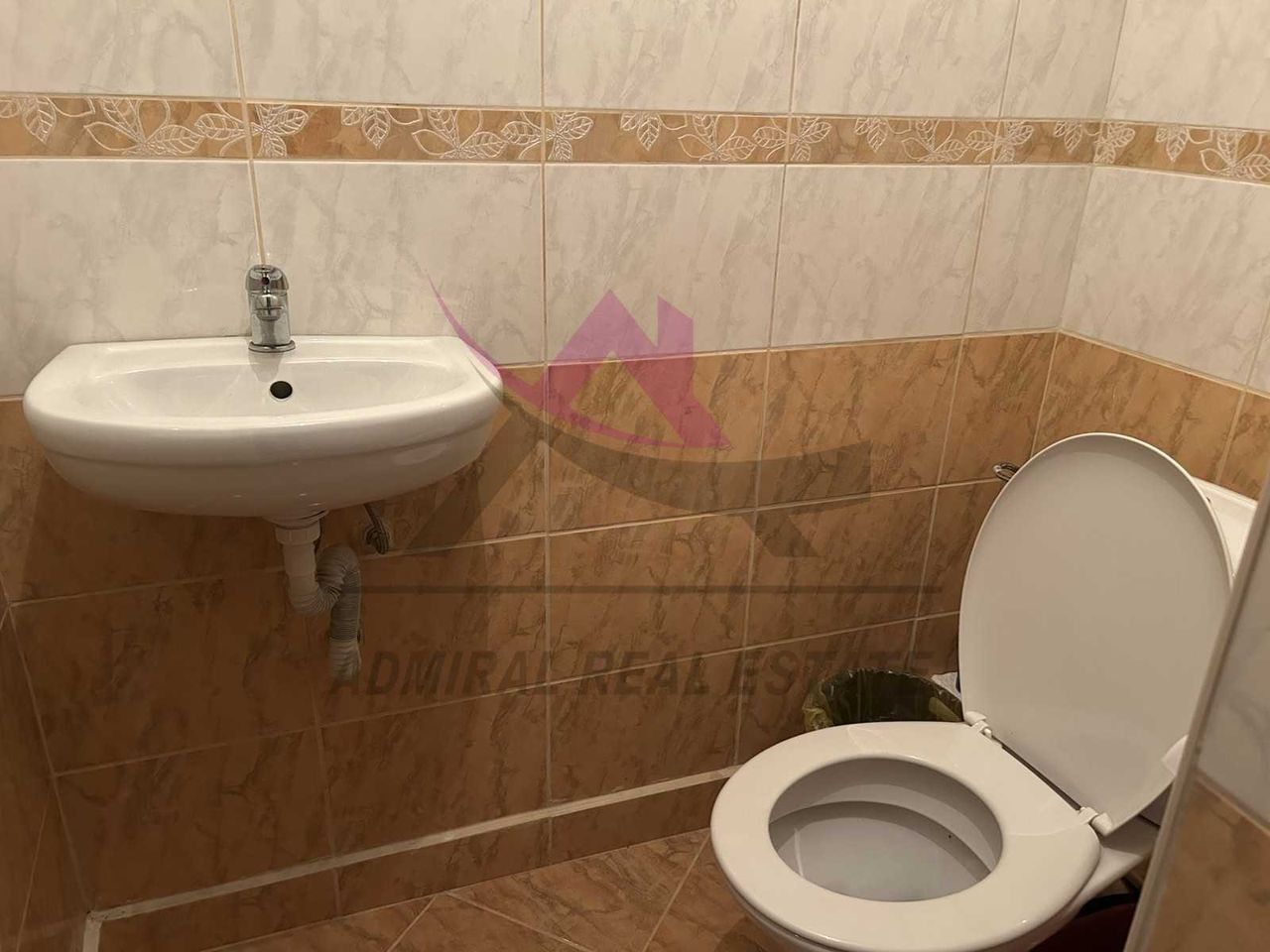 Дава се под наем Тристаен апартамент в Варна, Център - 110 кв.м за 750 € - Снимка #6