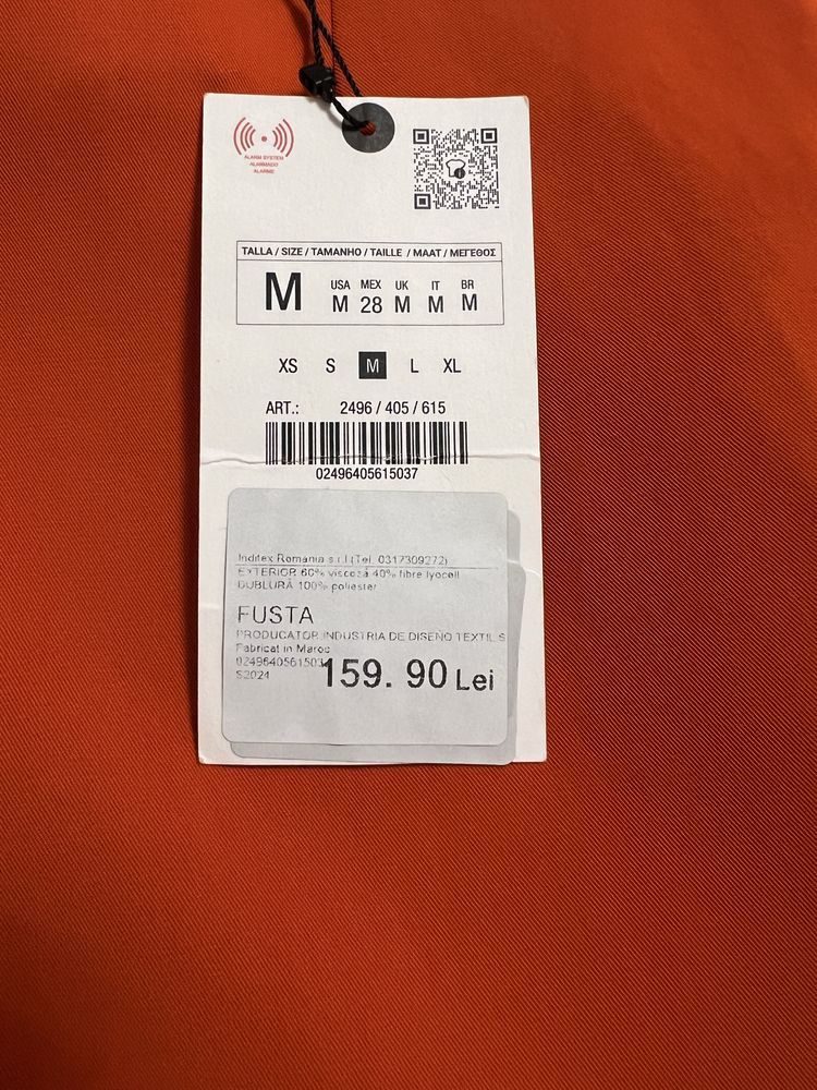 Fusta Zara, noua, scurta, culoare portocalie , mar M