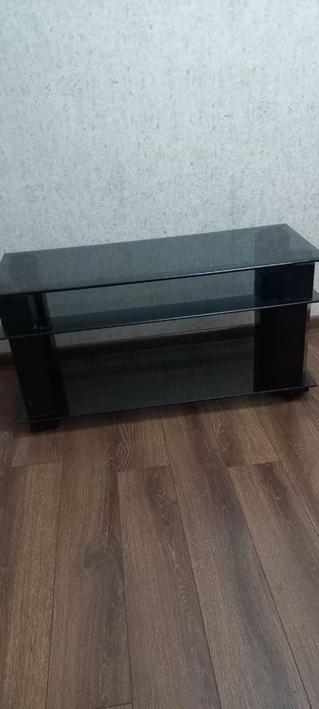Продам диван, кресла