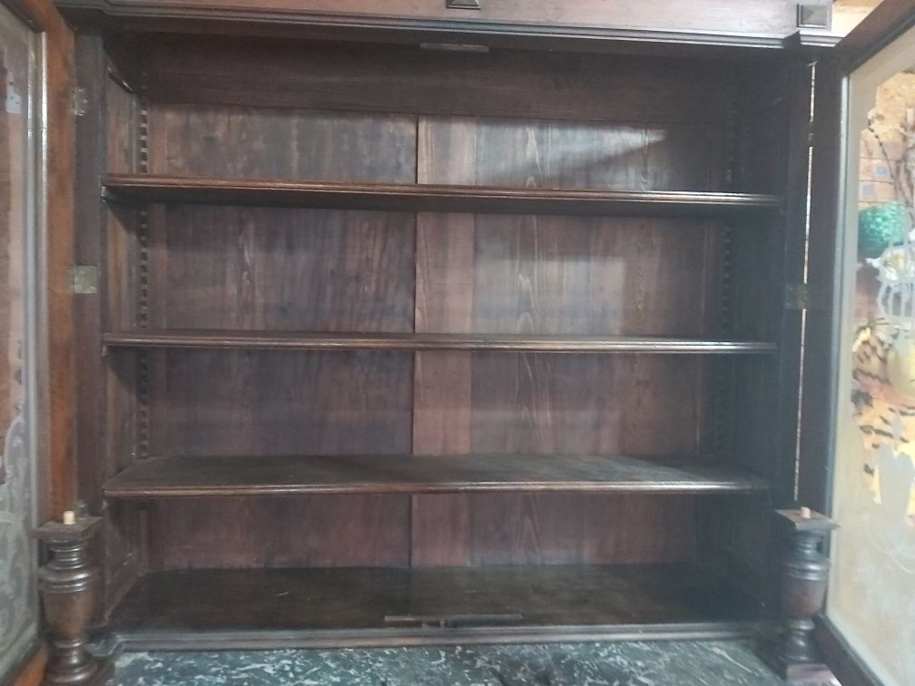 Dulap antic ( de colecție)