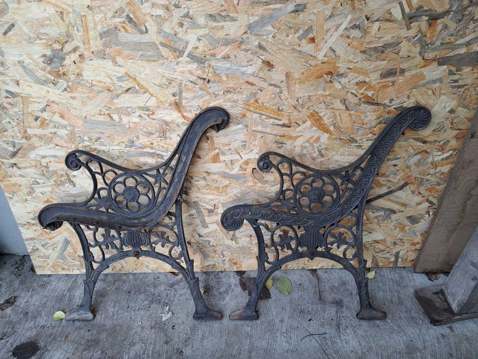 Brațe  Bancă de fontă