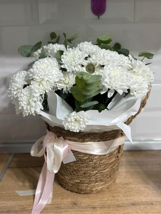 Продам букеты  от 5 ти до 8 тысячи. Хорошие,свежие букеты