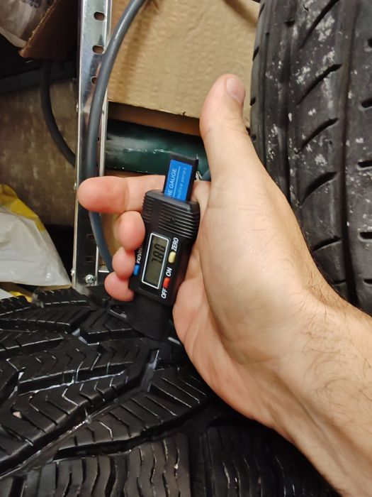Зимни гуми 215/65 R16
