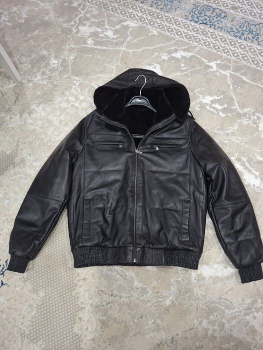 продаю куртку на меху из Греции