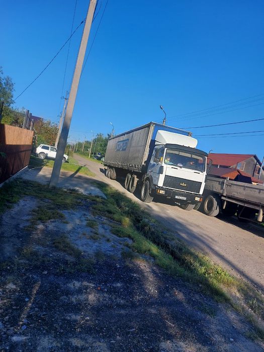 Продам МАЗ тягач