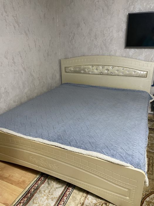 Пролам кровать и комод