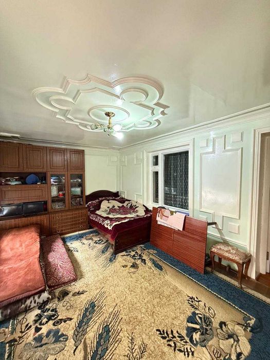 Продается  участок 4.4 сотик 5 комнатный!