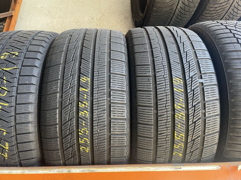Anvelope 225/40/19 cu 255/35/19 M+S set