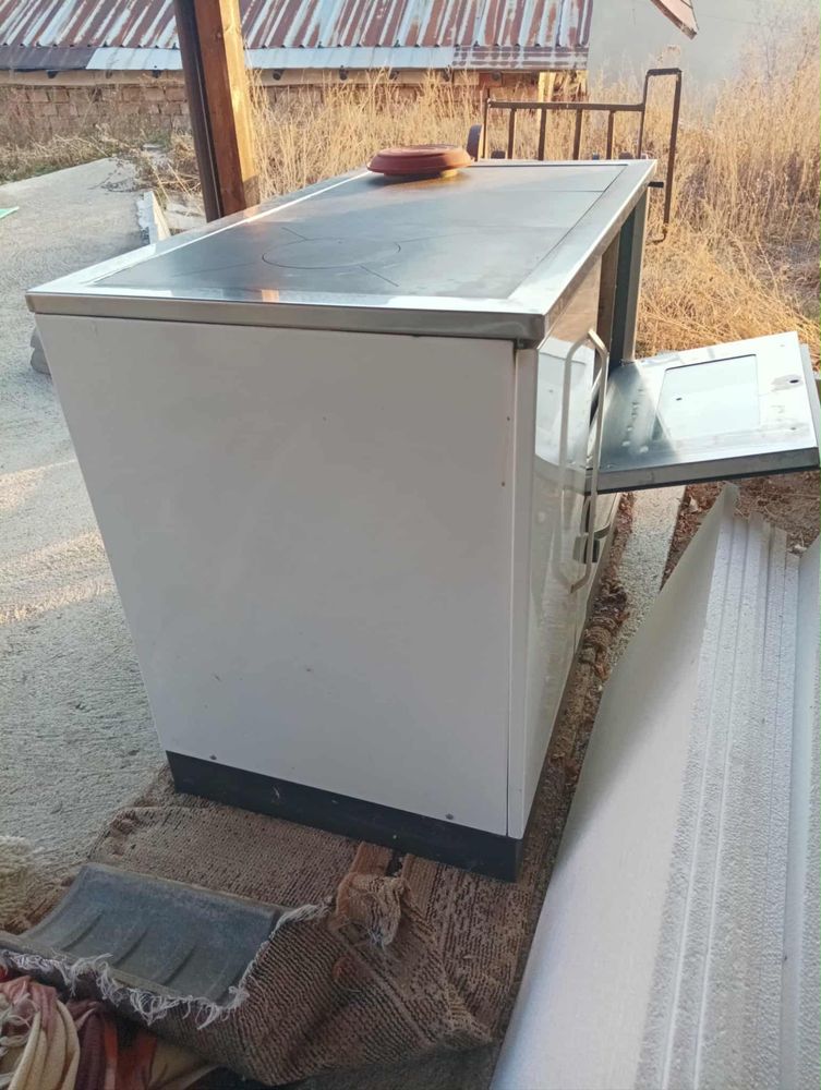 Продава се Сръбска печка 32кв