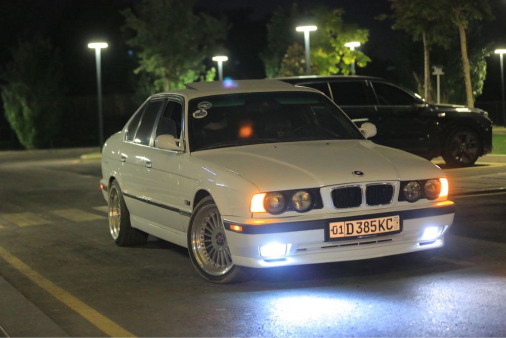 Bmw 525i tayyor praekt srochna sotiladi.