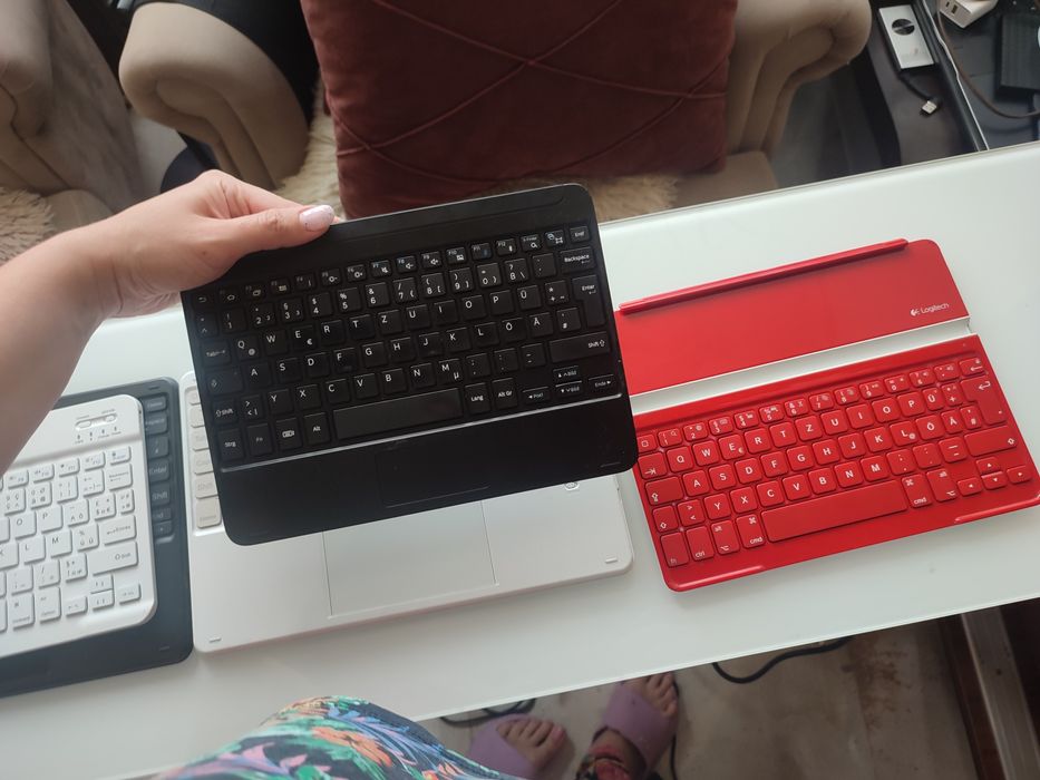 tastaura logitech keys go on