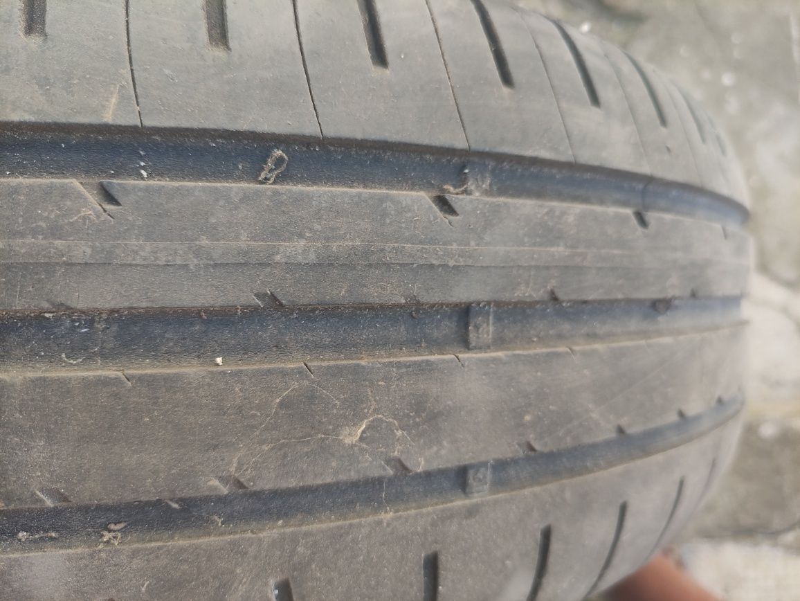 Vând 4 anvelope vara Fulda și 2 Kumho 195/65 R15