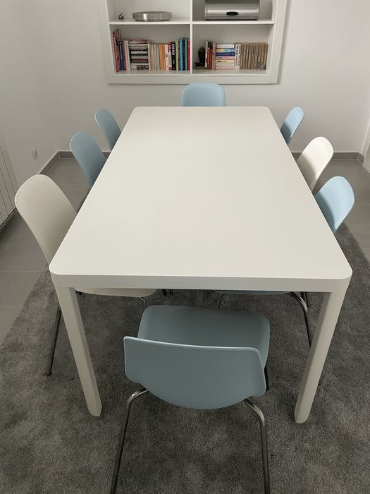 Кухнеска маса със столове