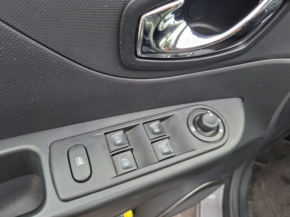 Renault Captur /0.9 tce/ an 2016/NAVIGAȚIEI/CLIMATRONIC