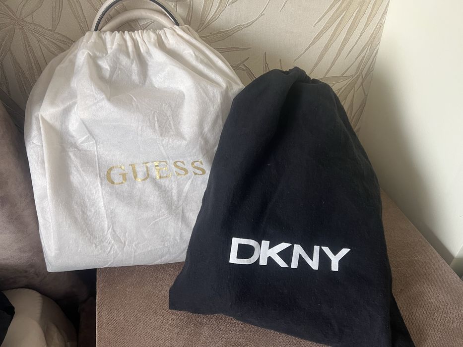 Дамски чанти Guess