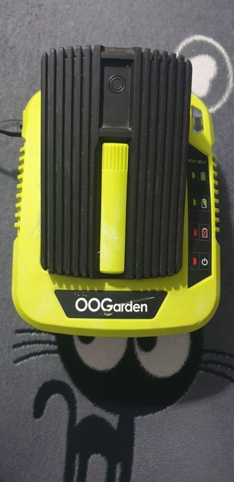 Gardena Bosch masina tuns gard viu
