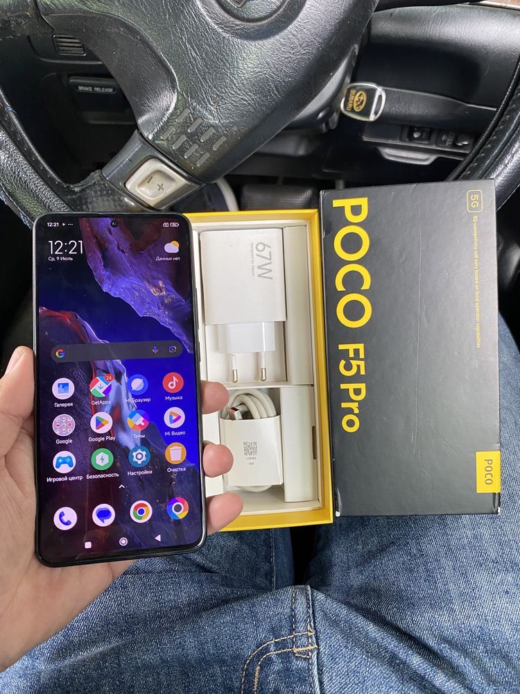Poco F5 pro 5G.  12/512
