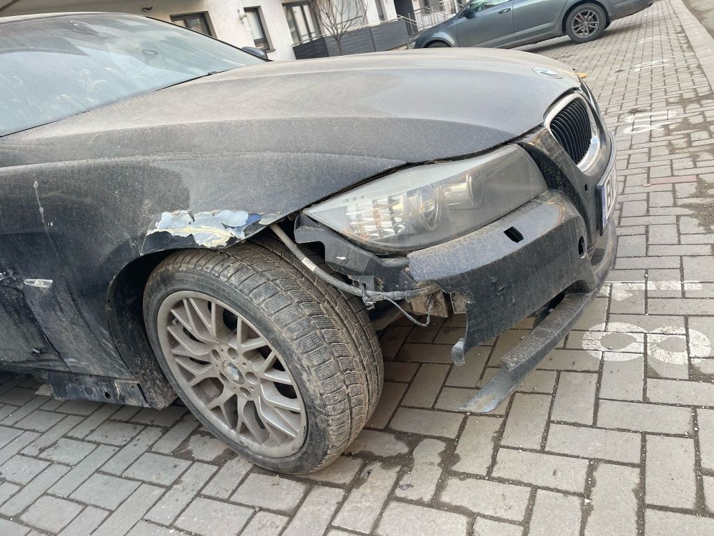 BMW 318i 2009 – Pornește, dar avariată – Vând sau dau la schimb*