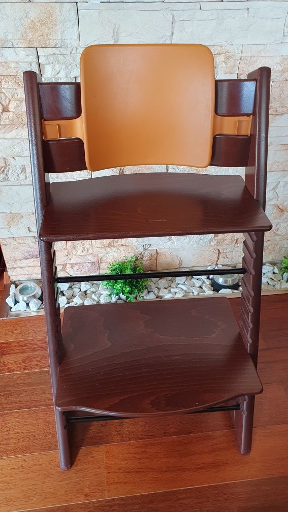 2 Стола за хранене Stokke Tripp Trapp