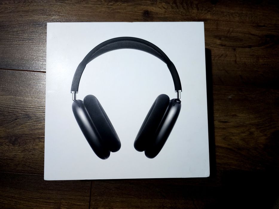 AirPods Max cu Smart Case