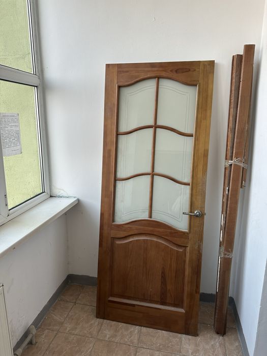 Продается двери 80см буу, 70см новый