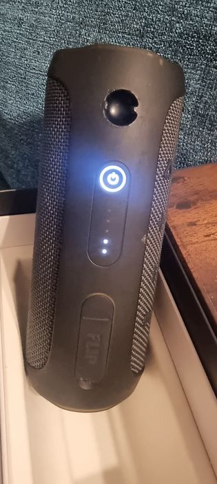 Jbl flip essential 2