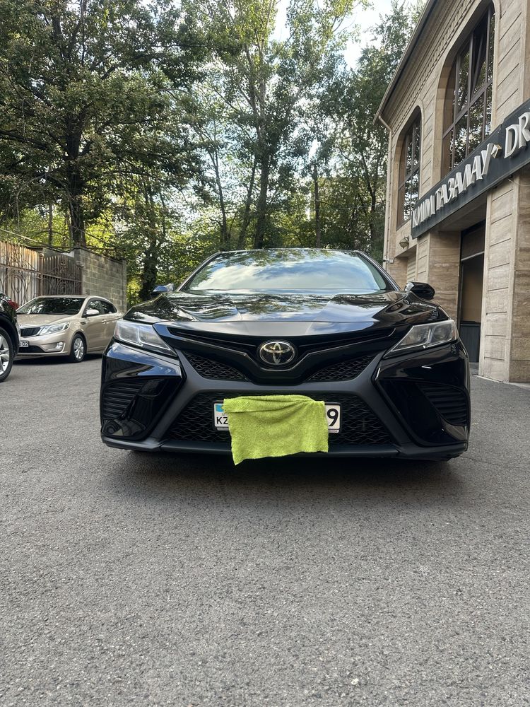 Продам Toyota camry 2020