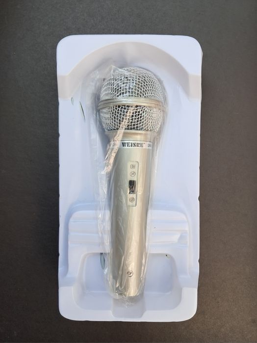 Microfon cu fir (Nou)