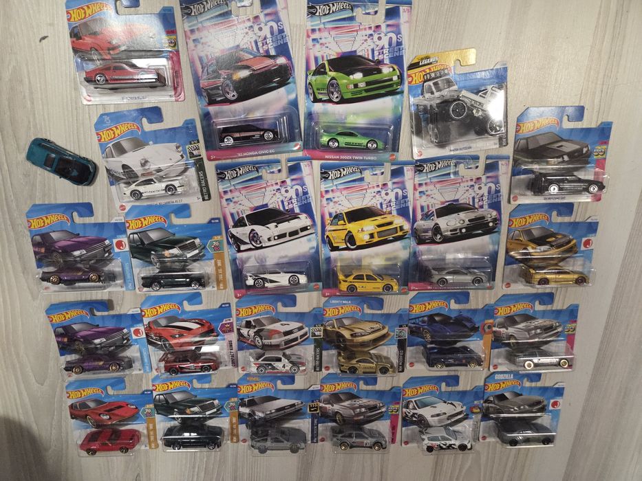 Лот колички hot wheels