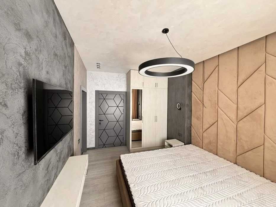 НОВОСТРОЙКА! Сдаётся квартира 90м2 Жк Гарденс 3/5/8 (ани)