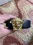 Curea Versace.