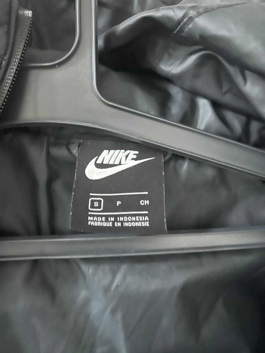 Оригинално яке Nike