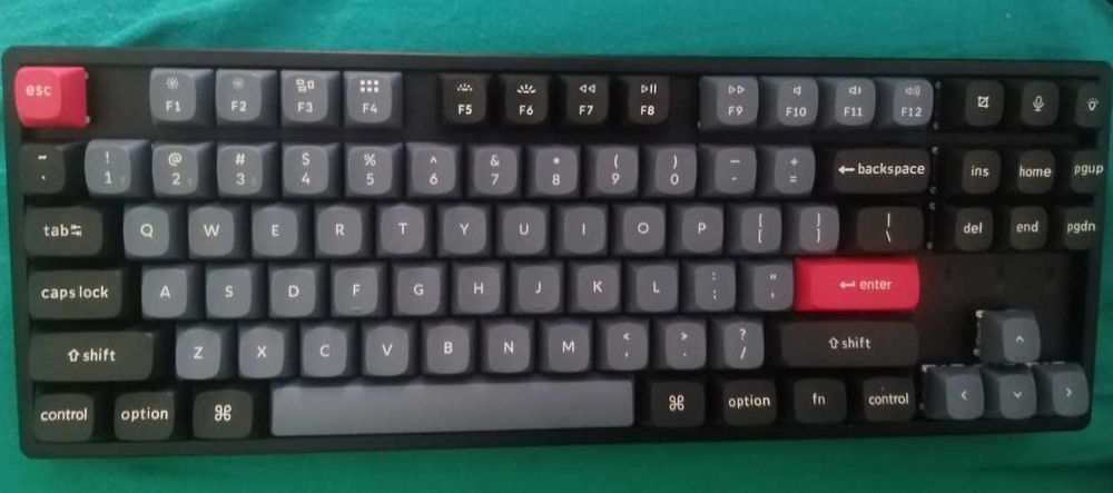 Tastatura mecanica gaming Keychron K8 Pro, usb si bluetooth, noua