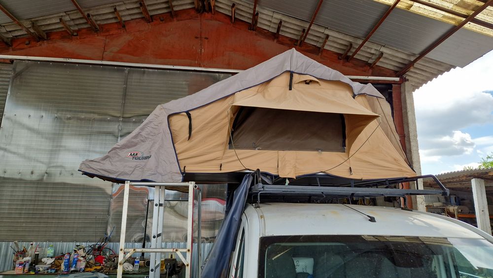 Cort de mașina second-hand