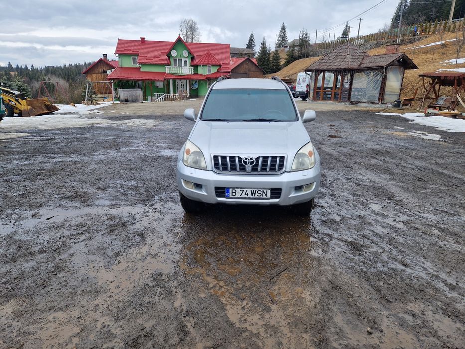Vînd Toyota land CRUISER