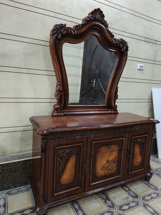 Dubayiski kamod sotiladi