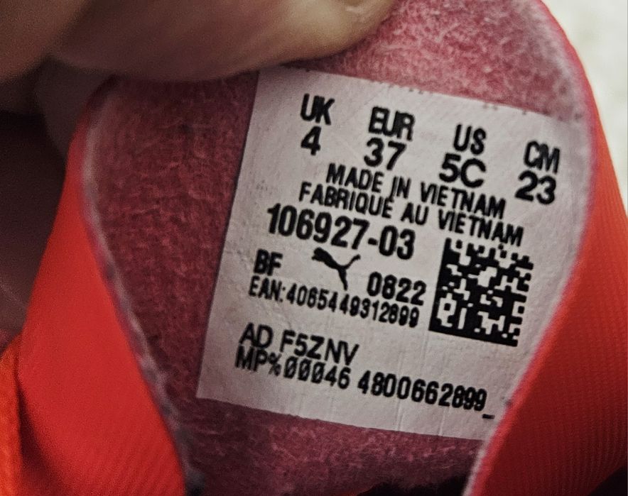 Ghete de fotbal sala marca Puma Ultra 37 originale