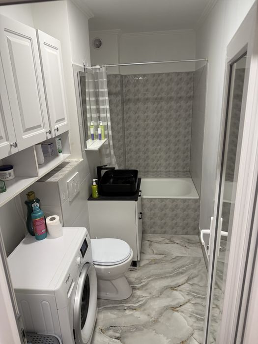 Vand apartament cu 3 camere tip AN
