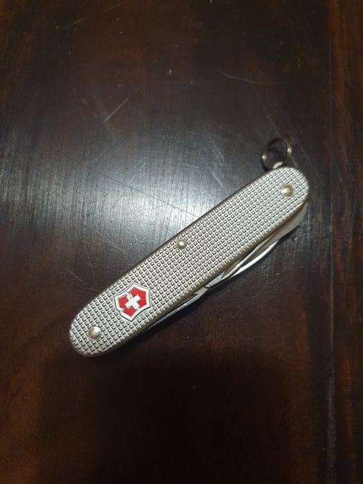 Викторинокс Victorinox Swiss Made Швейцарско Ножче